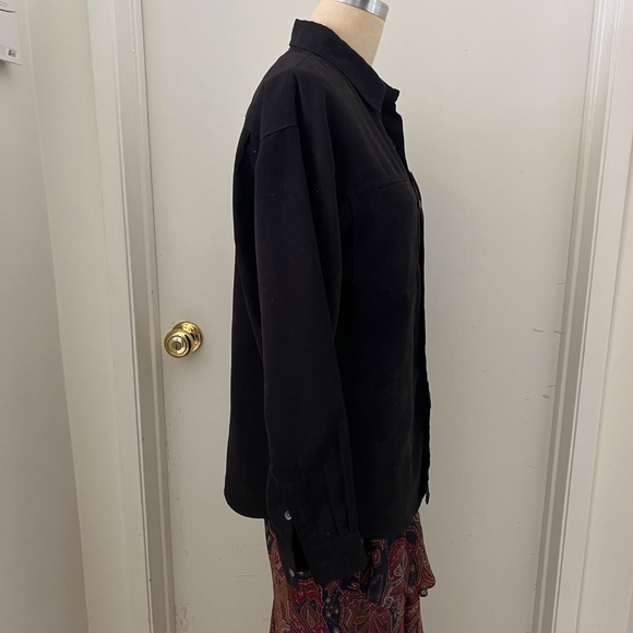 Y2K Black Velvety Claiborne Button Up Top - Picture 7 of 7